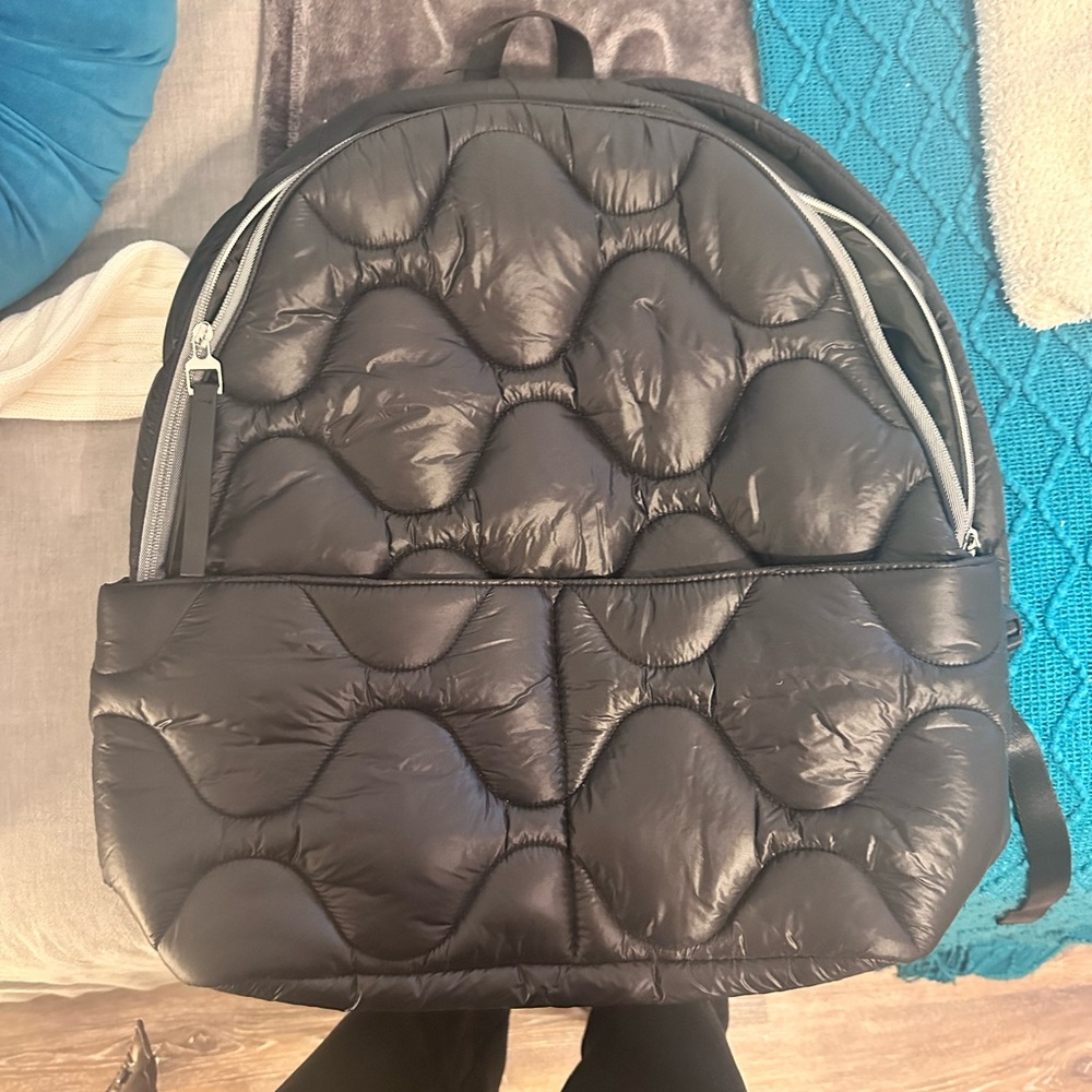 Top shot puffy backpack